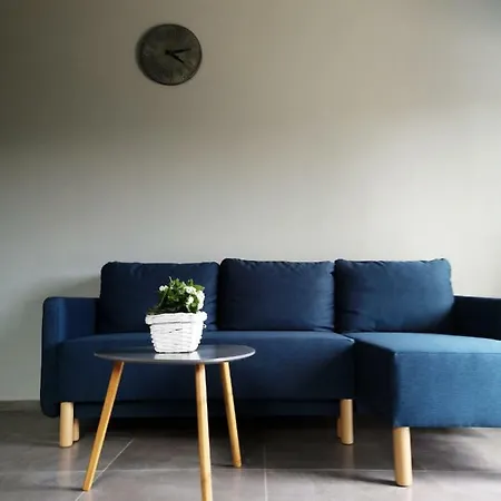 Storia Con Giardino * Pula