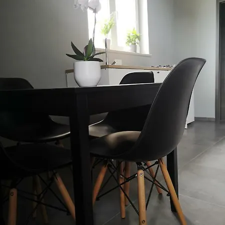 Storia Con Giardino Pula